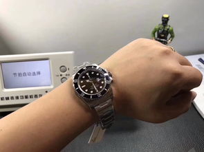 二手奢侈品市場探秘 精品表、服裝、鞋帽、箱包與珠寶的批發與發售